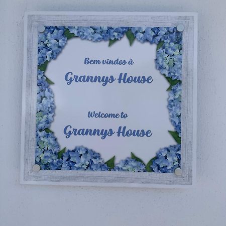 Вілла Grannys House Ангра-ду-Ероїшму Екстер'єр фото