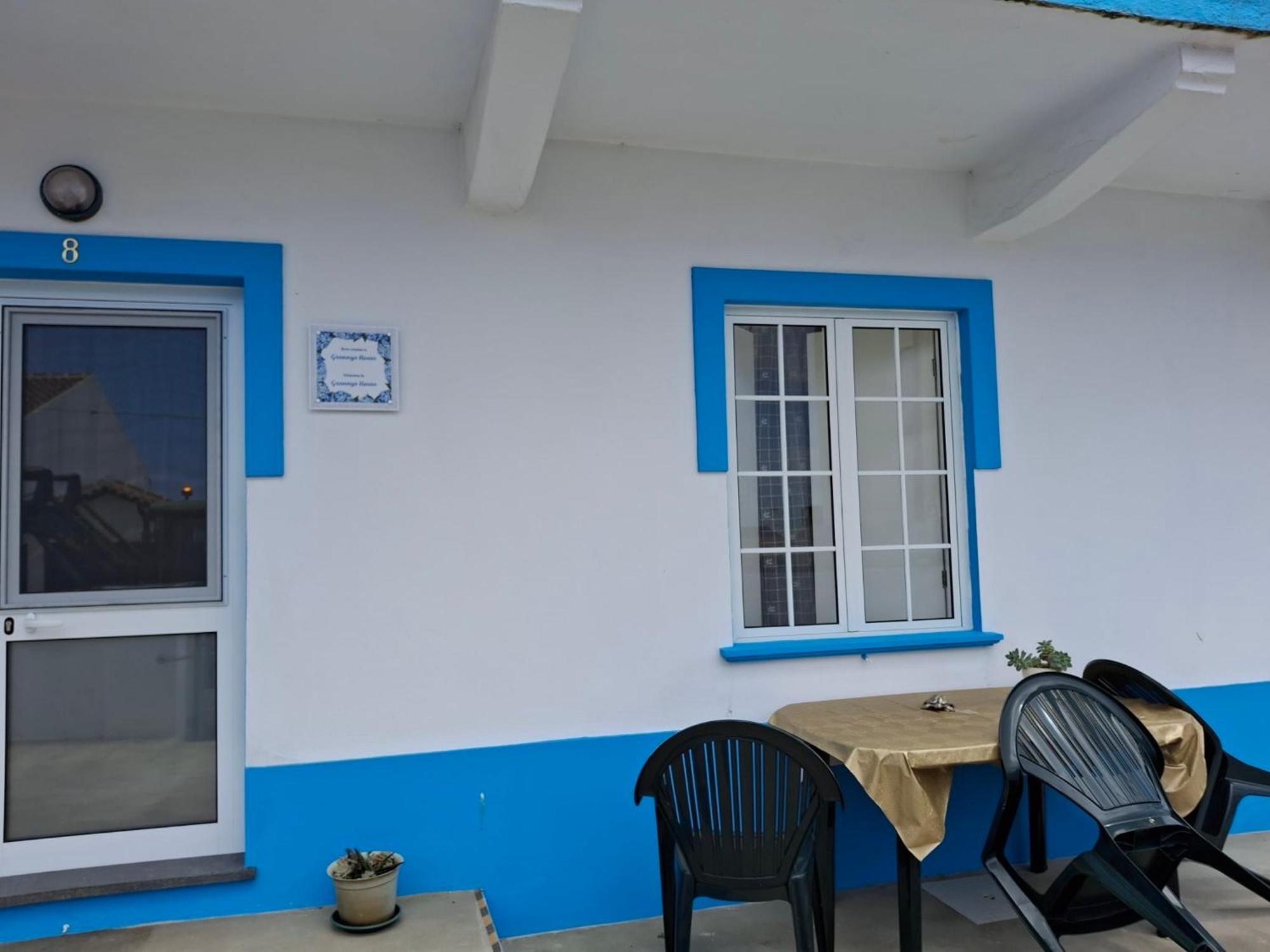Вілла Grannys House Ангра-ду-Ероїшму Екстер'єр фото