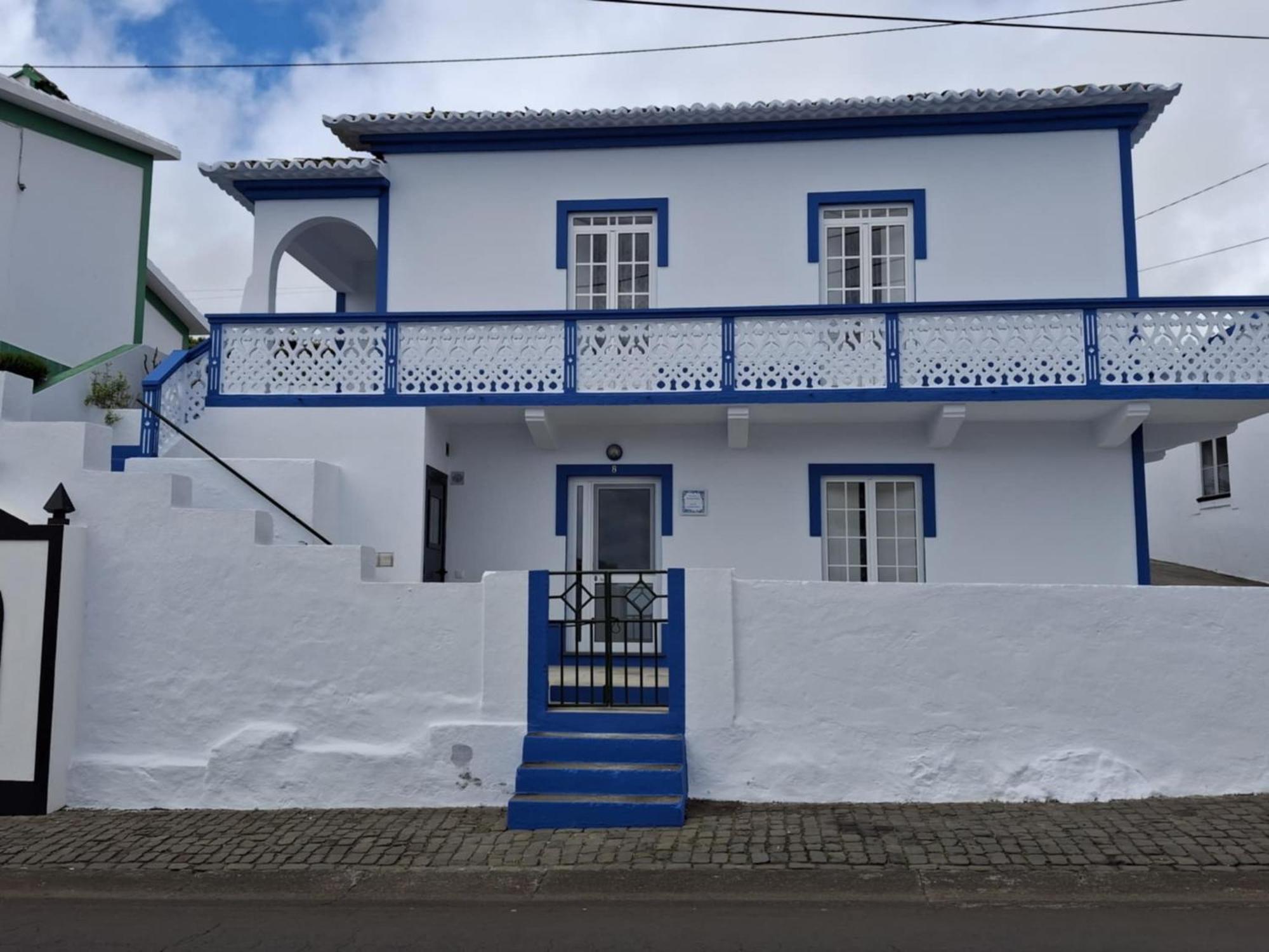 Вілла Grannys House Ангра-ду-Ероїшму Екстер'єр фото