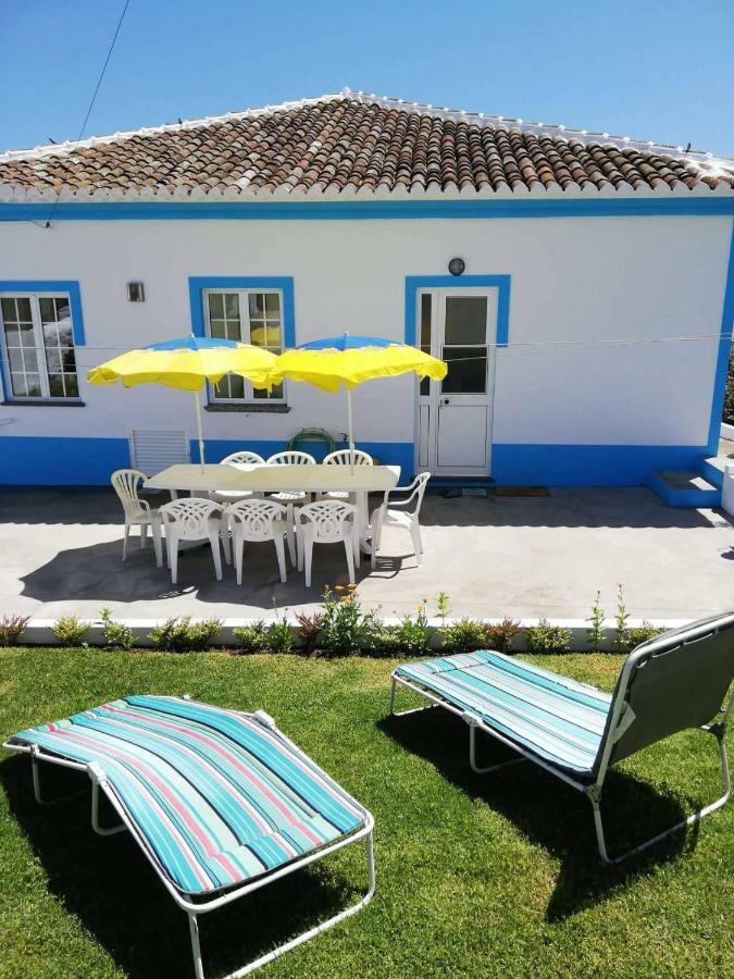 Вілла Grannys House Ангра-ду-Ероїшму Екстер'єр фото